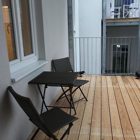 Moderne Stadtwohnung Mit Balkon فيينا الغرفة الصورة